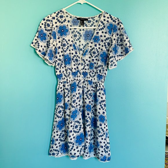 Blue & White Bold Floral Boho Summer Mini Dress (size S) - Picture 7 of 10
